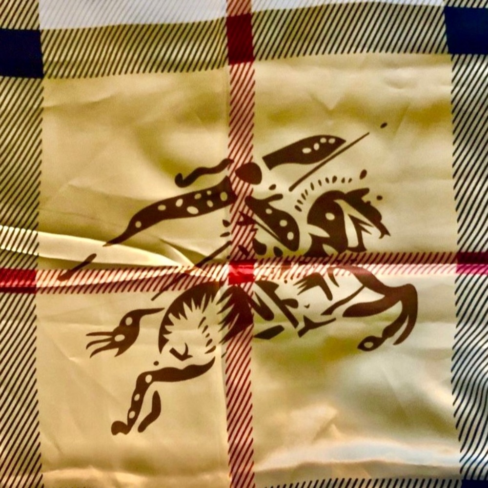 Women’s Large Vintage Silk Scarf - Picture 4 of 4